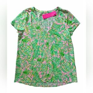 Lilly Pulitzer Etta V-Neck Mandevilla Baby Finn’s and Flippers Tee Shirt NWT L